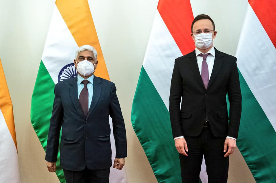 Secretary(West) Shri Vikas Swarup with Foreign Minister Peter Szijjarto